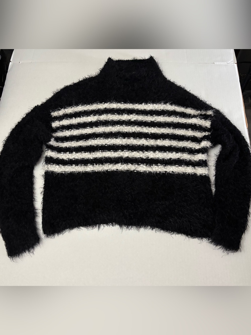 Tribal Women’s Sweater Size L